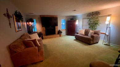 109 Locust Ave, Tuskegee, AL 36083 - photo 2