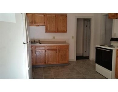 55 Cortland St unit 1, Springfield, MA 01109 - photo 4