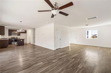 3502 Marksbury Dr, Greensboro, NC 27405 - photo 5