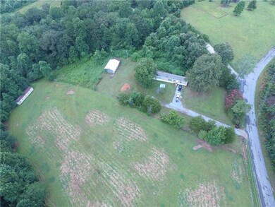 199 Tamassee Knob Rd, Tamassee, SC 29686 - photo 2