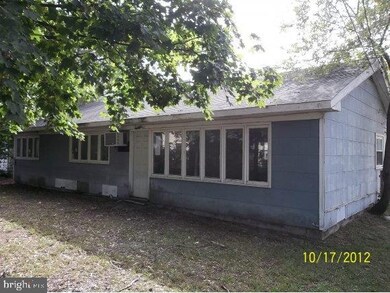 15 Buttercup Ln, Willingboro, NJ 08046 - photo 2