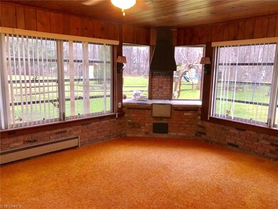 FABULOUS 4-SEASON SUN ROOM, HEATED AND A/C. BUILT 