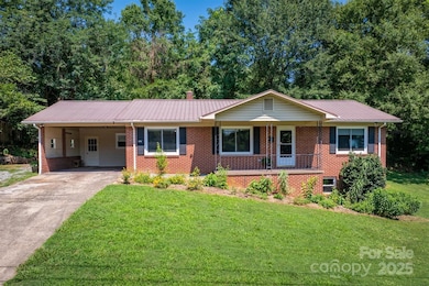 214 Howard St, Morganton, NC 28655 - photo 3