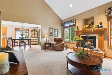 608 Park Way E, Oregon, OH 43616 - photo 6