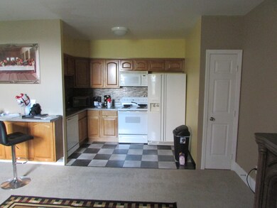 Kimball Towers unit 212, Springfield, MA 01103 - photo 2