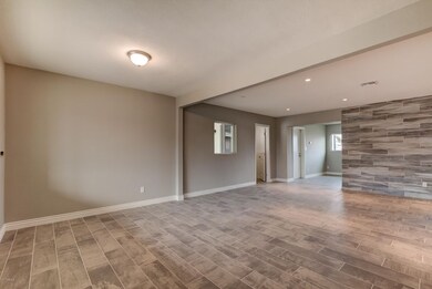 7258 E Coronado Rd-7