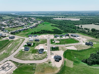 2637 Frisco Way, Bismarck, ND 58503 - photo 3