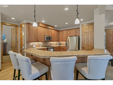 19453 Pond Meadow Ave, Bend, OR 97702 - photo 7