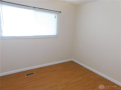 608 Monaco Dr, Springfield, OH 45506 - photo 5