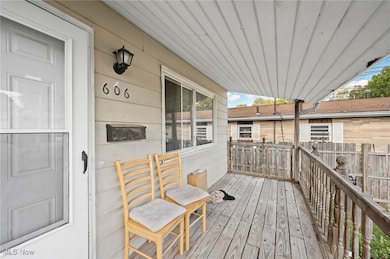 604 Gibbs Rd unit 606, Akron, OH 44312 - photo 2