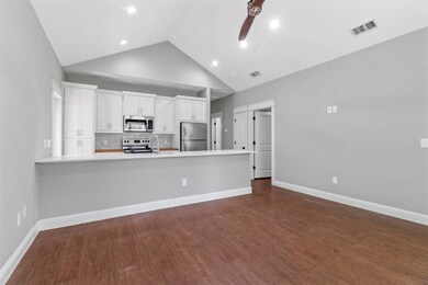 406 Martin Luther King St, Denison, TX 75020 - photo 4