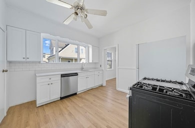 21 Wolcott St unit 21, Malden, MA 02148 - photo 5