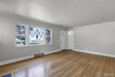 6932 Florian Ave, Saint Louis, MO 63121 - photo 5