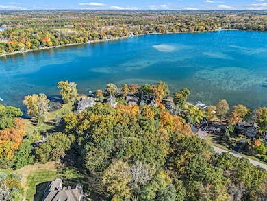 907 Ridge Ct, Sylvan Township, MI 48118 - photo 3