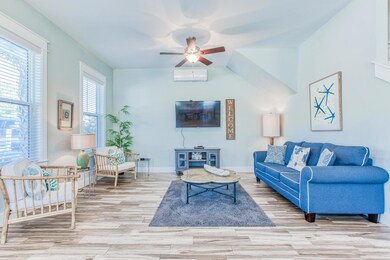 427 Dolphin Dr Santa Rosa-007-017-3245-M