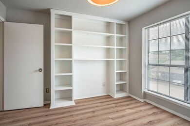 346 W Harwood Rd unit B, Hurst, TX 76054 - photo 5