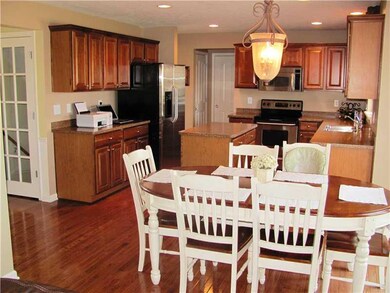 12082 Cabri Ln, Fishers, IN 46037 - photo 4