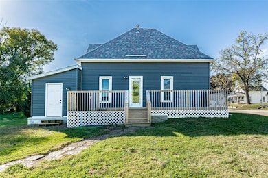 1 S Union Ave, Urbana, IA 52345 - photo 2