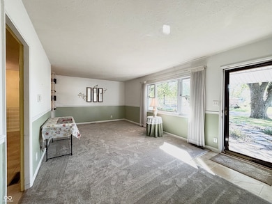 733 Hanover Dr, Whiteland, IN 46184 - photo 6