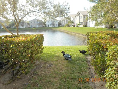 3022 Laurel Ridge Cir, Riviera Beach, FL 33404 - photo 4