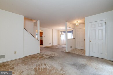 146 W Thomas Ct, Kennett Square, PA 19348 - photo 4