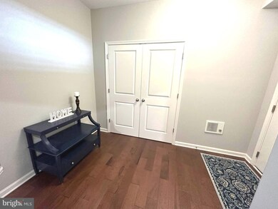 23315 Milltown Knoll Square unit 107, Ashburn, VA 20148 - photo 4