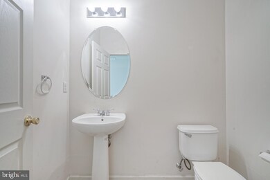 125 Sansom Ln, Woodbury, NJ 08096 - photo 4