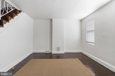 2041 Pemberton St, Philadelphia, PA 19146 - photo 4