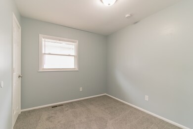 2621 20th St, Zion, IL 60099 - photo 5