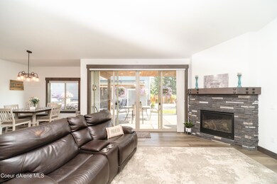 6 Great Room .4jpg