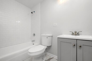 3310 Chambord Ln, Hazel Crest, IL 60429 - photo 7