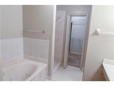 Great master luxury bath with jacuzzi tub, separat