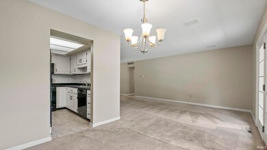 504 E 1st St, Auburn, IN 46706 - photo 7