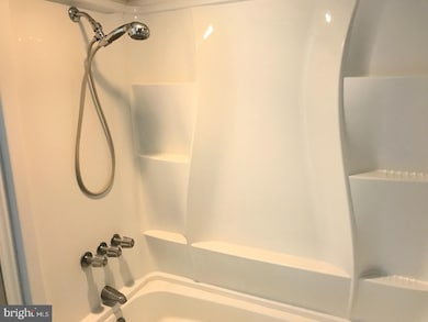 1305 Berwyck Ct, Sicklerville, NJ 08081 - photo 4