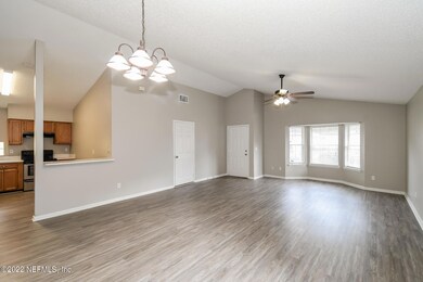 10672 Northwyck Dr, Jacksonville, FL 32218 - photo 6