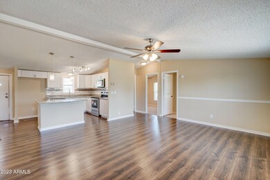 2706 N Grand Dr-8