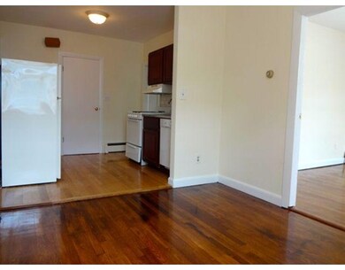 722 E 6th St unit 1R, Boston, MA 02127 - photo 4