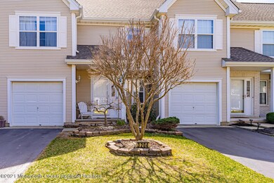 3204 Equestrian Way Toms River-large-004