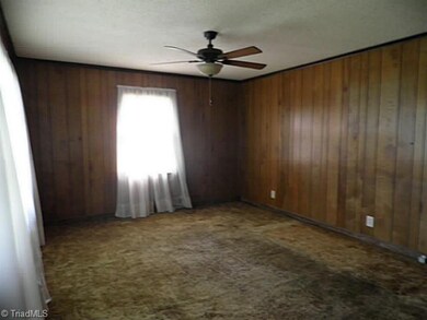 932 Neely Rd, Asheboro, NC 27205 - photo 5