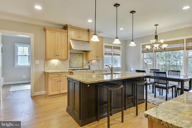 2106 Reynolds St, Falls Church, VA 22043 - photo 5