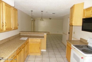 3972 Oriely Dr W, Jacksonville, FL 32210 - photo 5