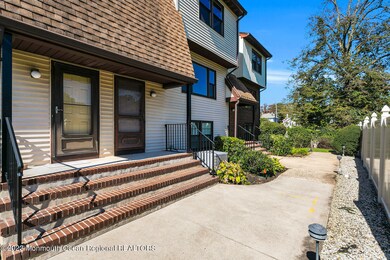 20 Pinckney Rd B6 Red Bank NJ-large-003-