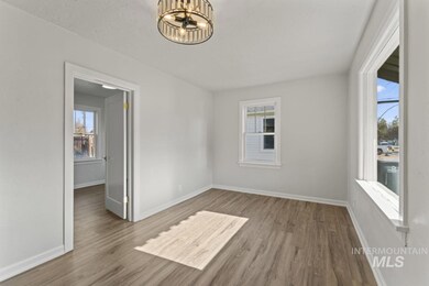 1108 E Sherman Ave, Nampa, ID 83686 - photo 5