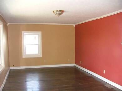 411 Franklin St, Edinburgh, IN 46124 - photo 2