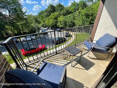 120 Devon Loop unit 8, Staten Island, NY 10314 - photo 4