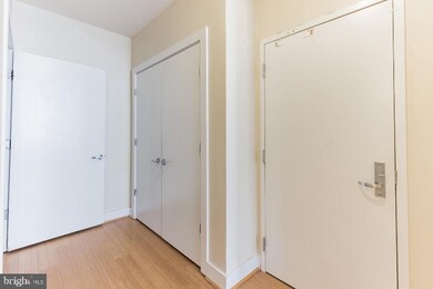 22 S Howard St unit R301, Baltimore, MD 21201 - photo 5