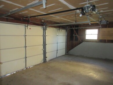 18723 Oakwood Ave, Country Club Hills, IL 60478 - photo 5