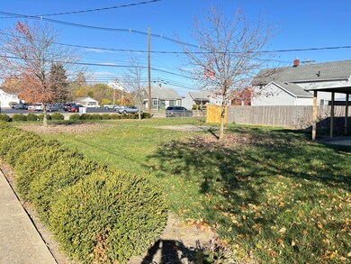 972 S Pickaway St, Circleville, OH 43113 - photo 7