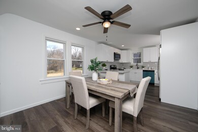 1129 Lexington Dr, Woodbury, NJ 08096 - photo 7