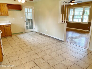 128 Linda Dr, Jacksonville, NC 28546 - photo 6